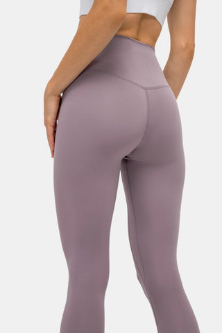 Shop Invisible Pocket Sports Leggings - High-Quality U.S. Made Women’s Fashion with Free & Fast Shipping