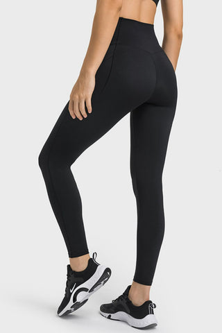 Shop V-Waist Yoga Leggings with Pockets - High-Quality U.S. Made Women’s Fashion with Free & Fast Shipping