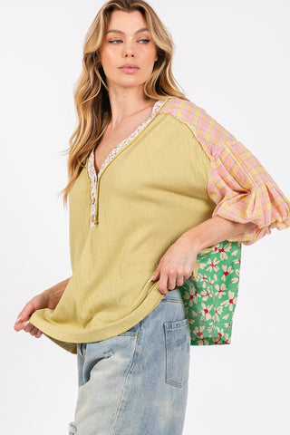 Shop SAGE + FIG Color Block Bubble Sleeve Top - High-Quality U.S. Made Women’s Fashion with Free & Fast Shipping