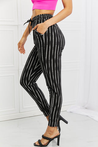 Shop Leggings Depot Stay In Full Size Joggers - High-Quality U.S. Made Women’s Fashion with Free & Fast Shipping