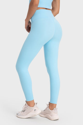 Shop Basic Full Length Active Leggings - High-Quality U.S. Made Women’s Fashion with Free & Fast Shipping