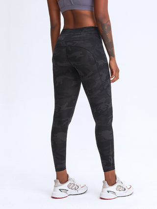 Shop Wide Waistband Leggings with Pockets - High-Quality U.S. Made Women’s Fashion with Free & Fast Shipping