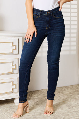 Shop Judy Blue Full Size Skinny Jeans with Pockets - High-Quality U.S. Made Women’s Fashion with Free & Fast Shipping