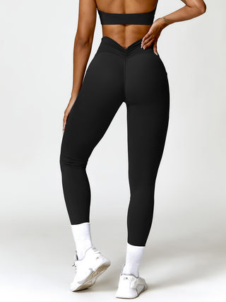 Shop Ruched Pocketed High Waist Active Leggings - High-Quality U.S. Made Women’s Fashion with Free & Fast Shipping