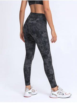 Shop Wide Waistband Leggings with Pockets - High-Quality U.S. Made Women’s Fashion with Free & Fast Shipping