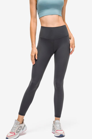 Shop Invisible Pocket Sports Leggings - High-Quality U.S. Made Women’s Fashion with Free & Fast Shipping