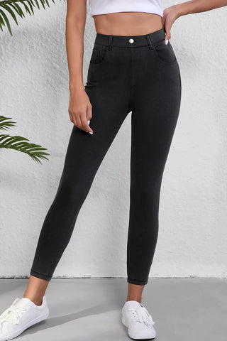 Shop Black High Waist Jeans with Pockets - High-Quality U.S. Made Women’s Fashion with Free & Fast Shipping