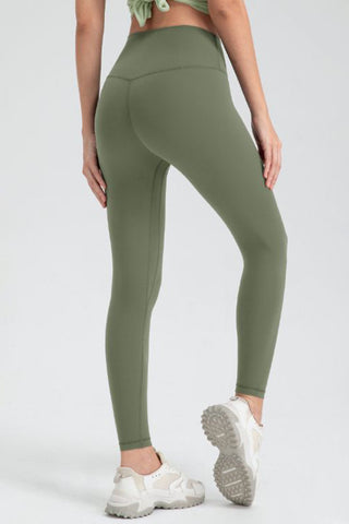 Shop Wide Waistband Slim Fit Active Leggings - High-Quality U.S. Made Women’s Fashion with Free & Fast Shipping