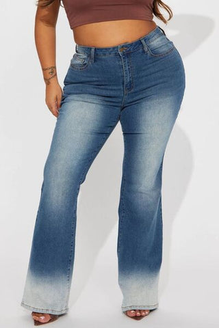 Shop Pocketed Buttoned Straight Jeans Now On Klozey Store - Trendy U.S. Premium Women Apparel & Accessories And Be Up-To-Fashion!
