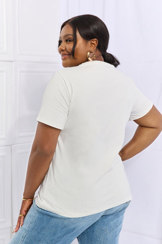 Shop Simply Love Full Size FOCUS ON THE GOOD THINGS Graphic Cotton Tee Now On Klozey Store - Trendy U.S. Premium Women Apparel & Accessories And Be Up-To-Fashion!